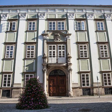 Althansky Palac Znojmo Εξωτερικό φωτογραφία